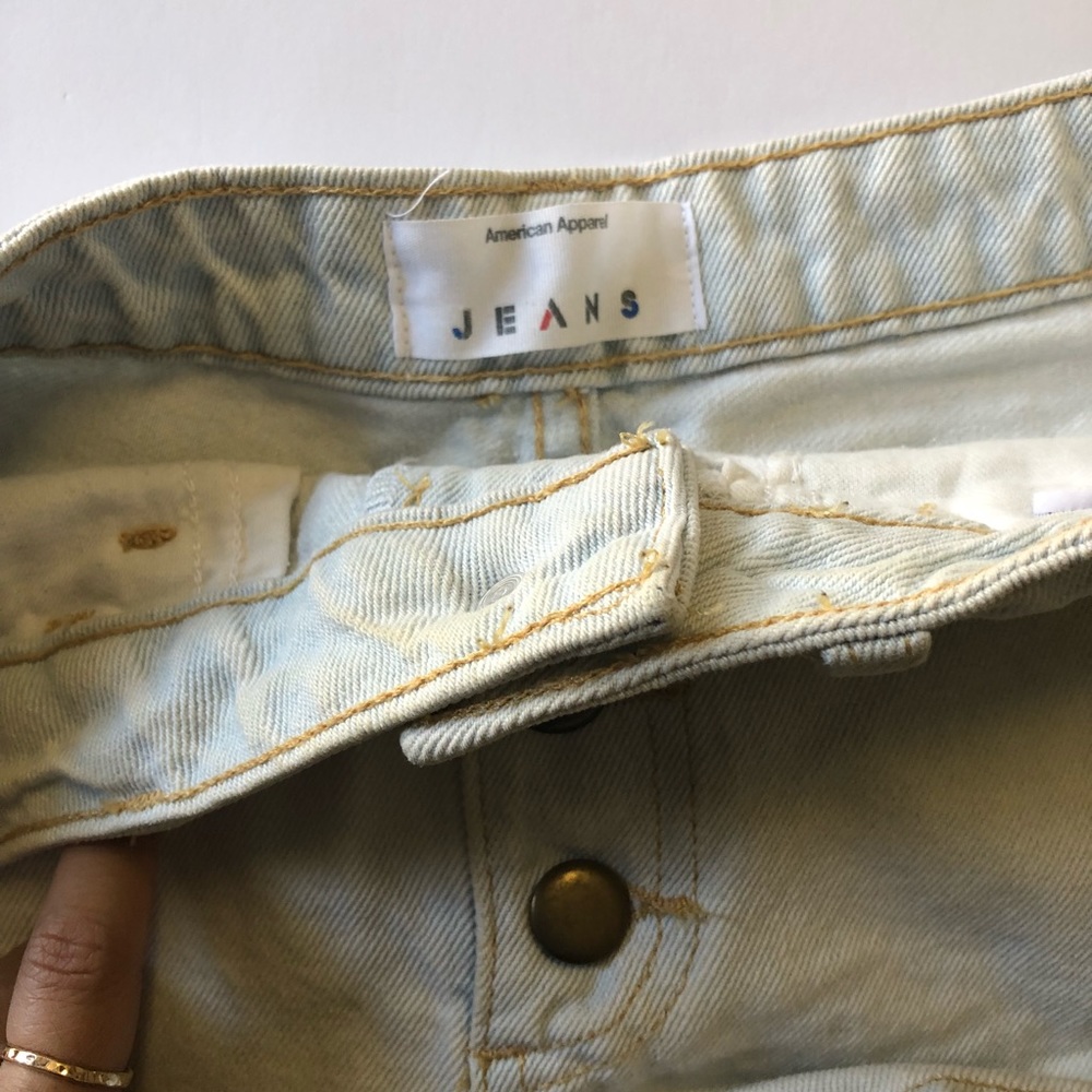 AMERICAN APPAREL SHORTS - Picture 4 of 5